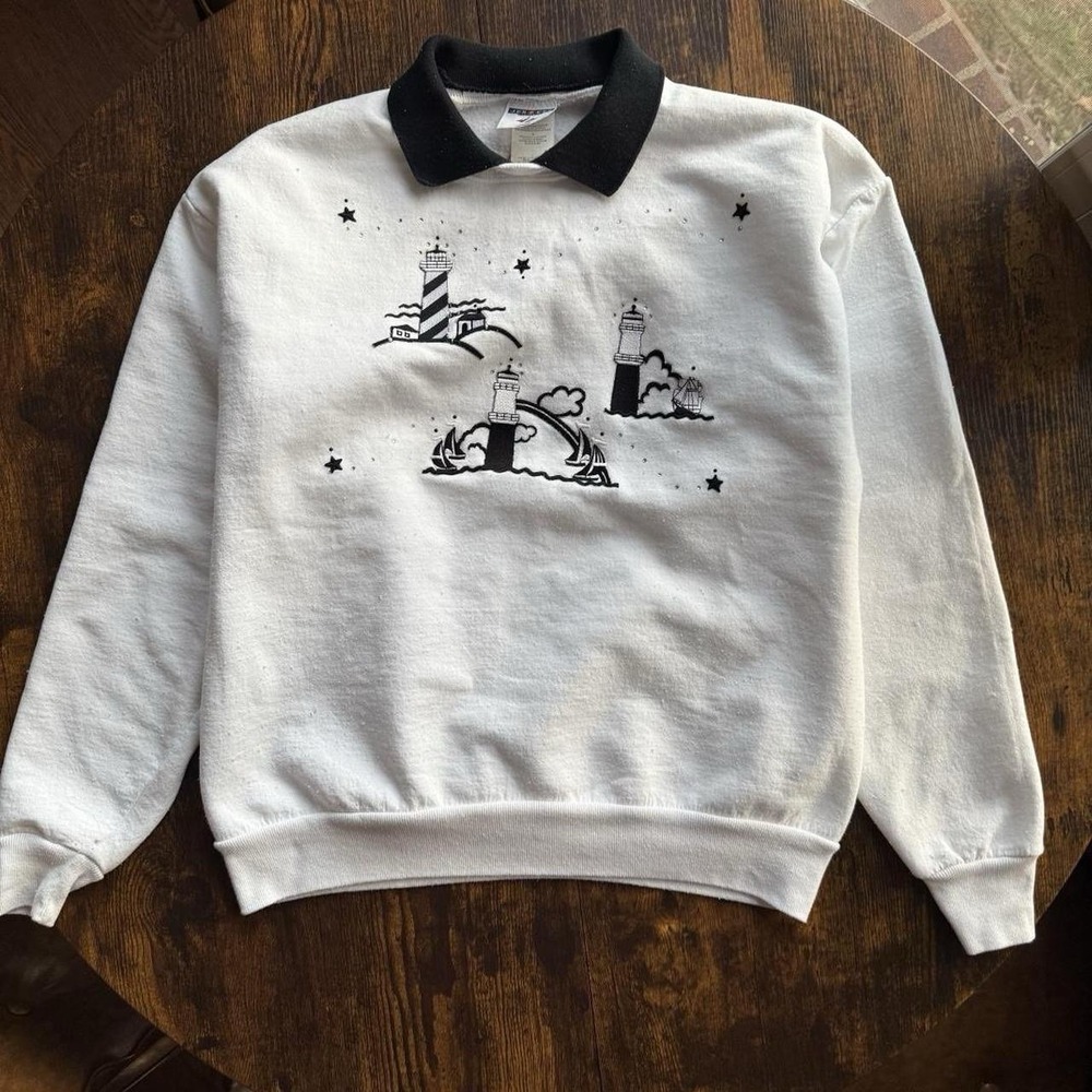 Nautical Crewneck Sweatshirt Large Vintage White/Black Embroidered Lighthouse